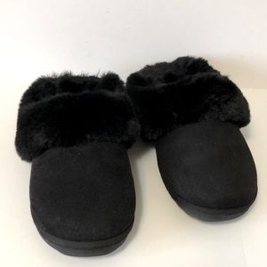 London Fog collection black slippers/shoes, size 9-10